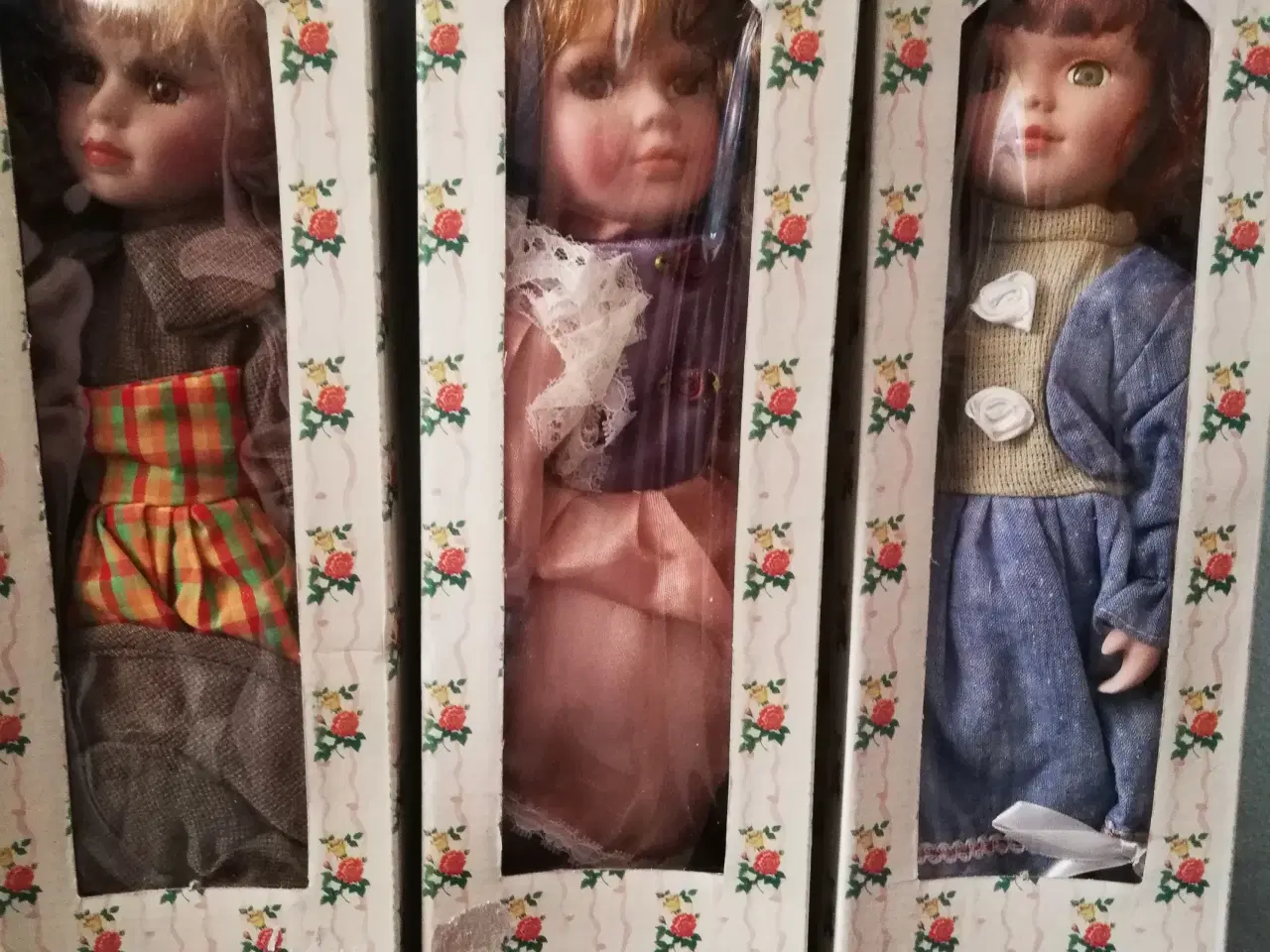 Billede 2 - 3 smukke Porcelænsdukker/Samleobjekter.