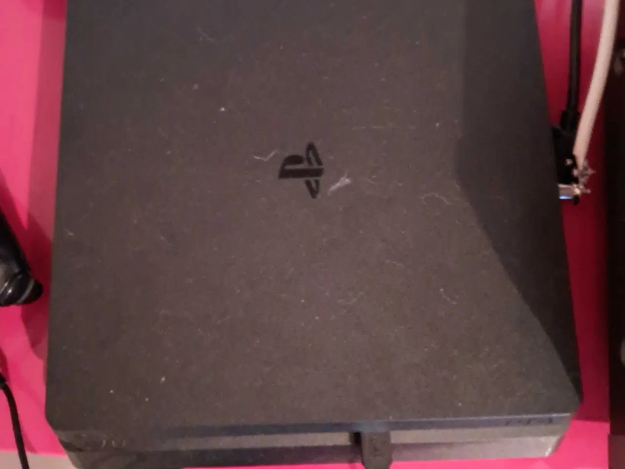 Billede 1 - Playstation 4 sælges 