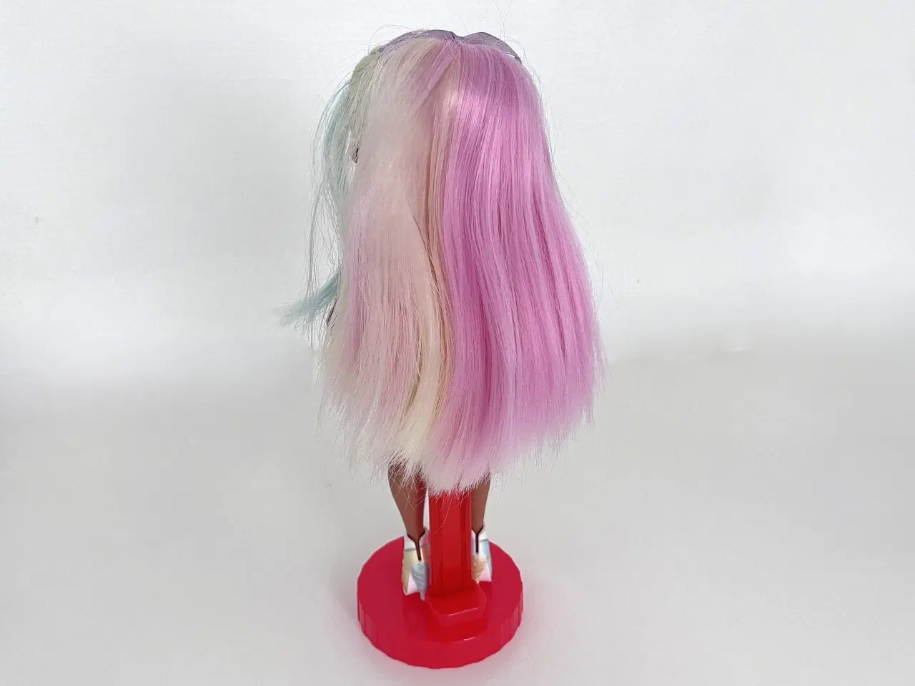 Billede 3 - L.O.L. Surprice Dukke med 3 farvet hår inkl. tilbe