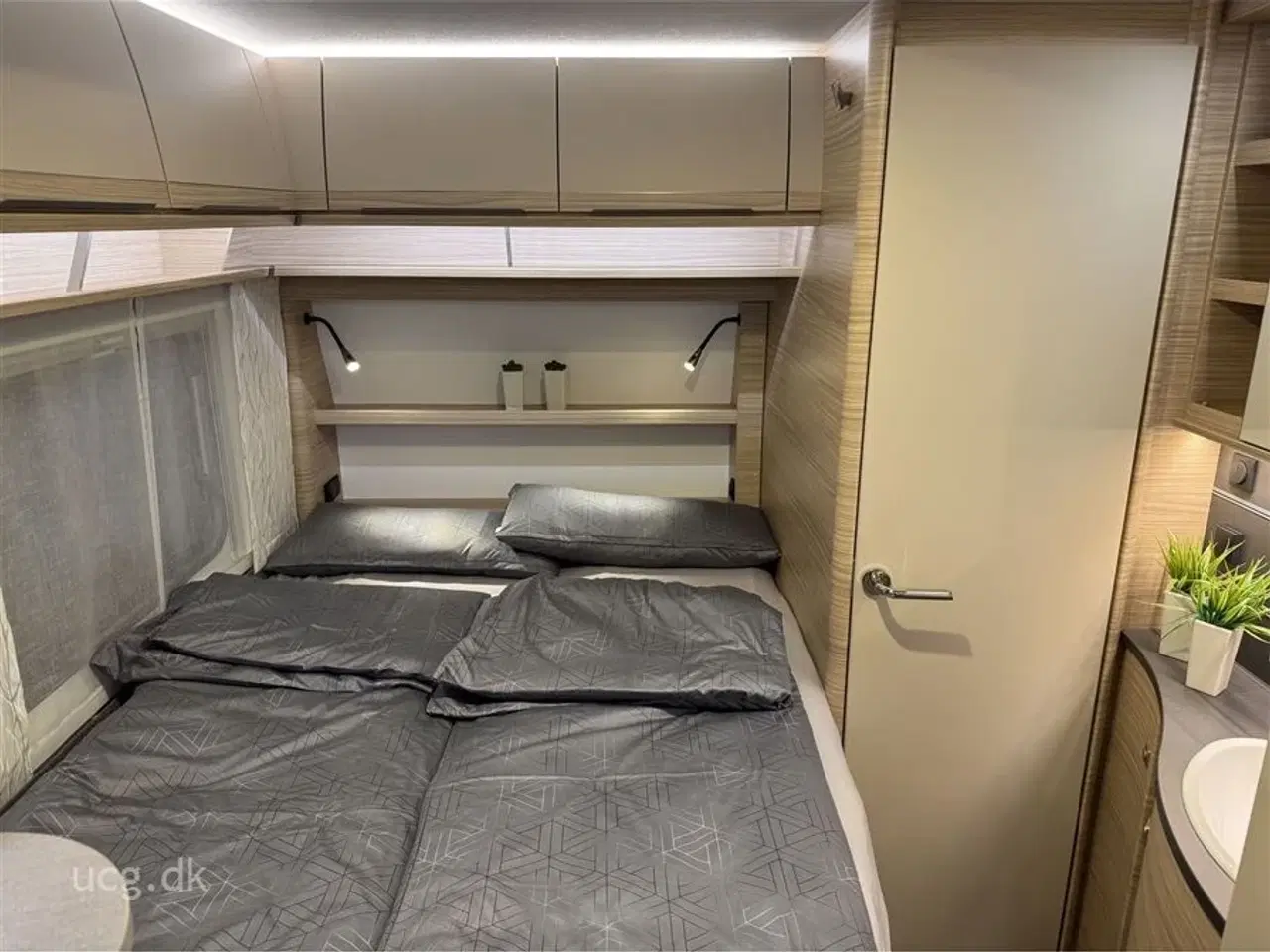 Billede 5 - 2026 - Fendt Bianco Activ 445 SFB   Prisen er inkl. klargøring, gastest, fugttest, syn og nummerplade.