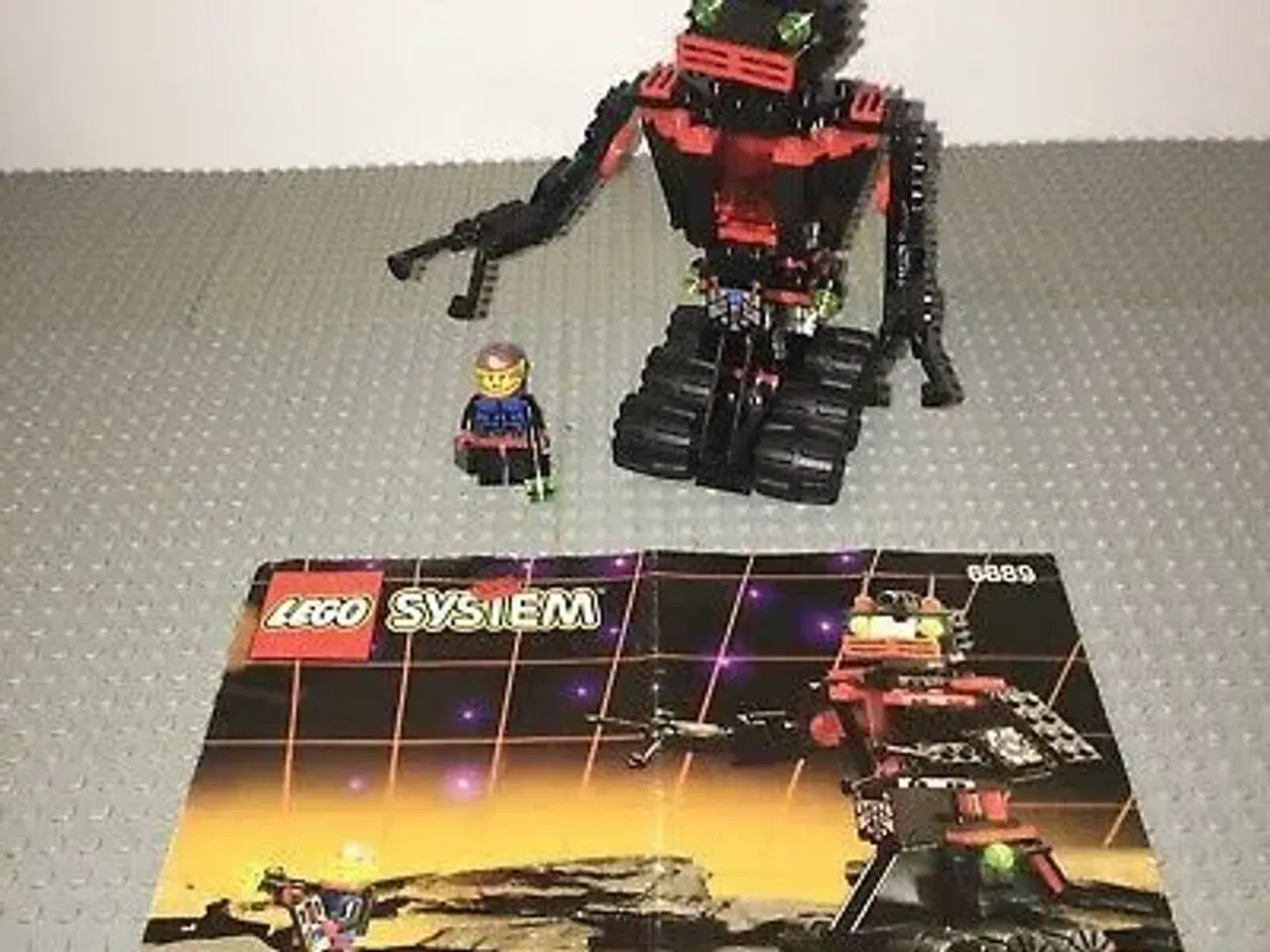 Billede 1 - Legosæt 6889