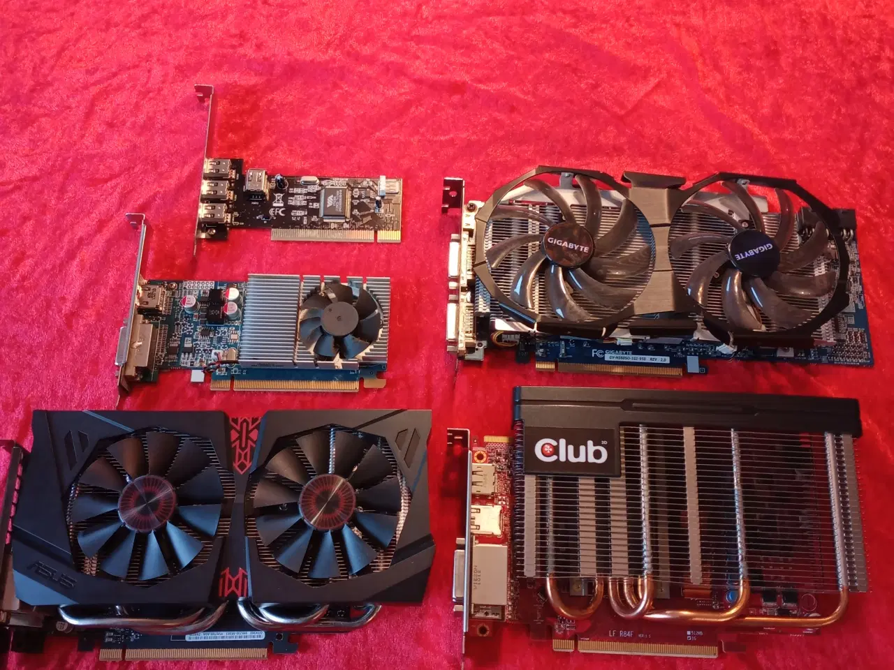 Billede 2 - 4 pci-e grafikkort + 1 firewire