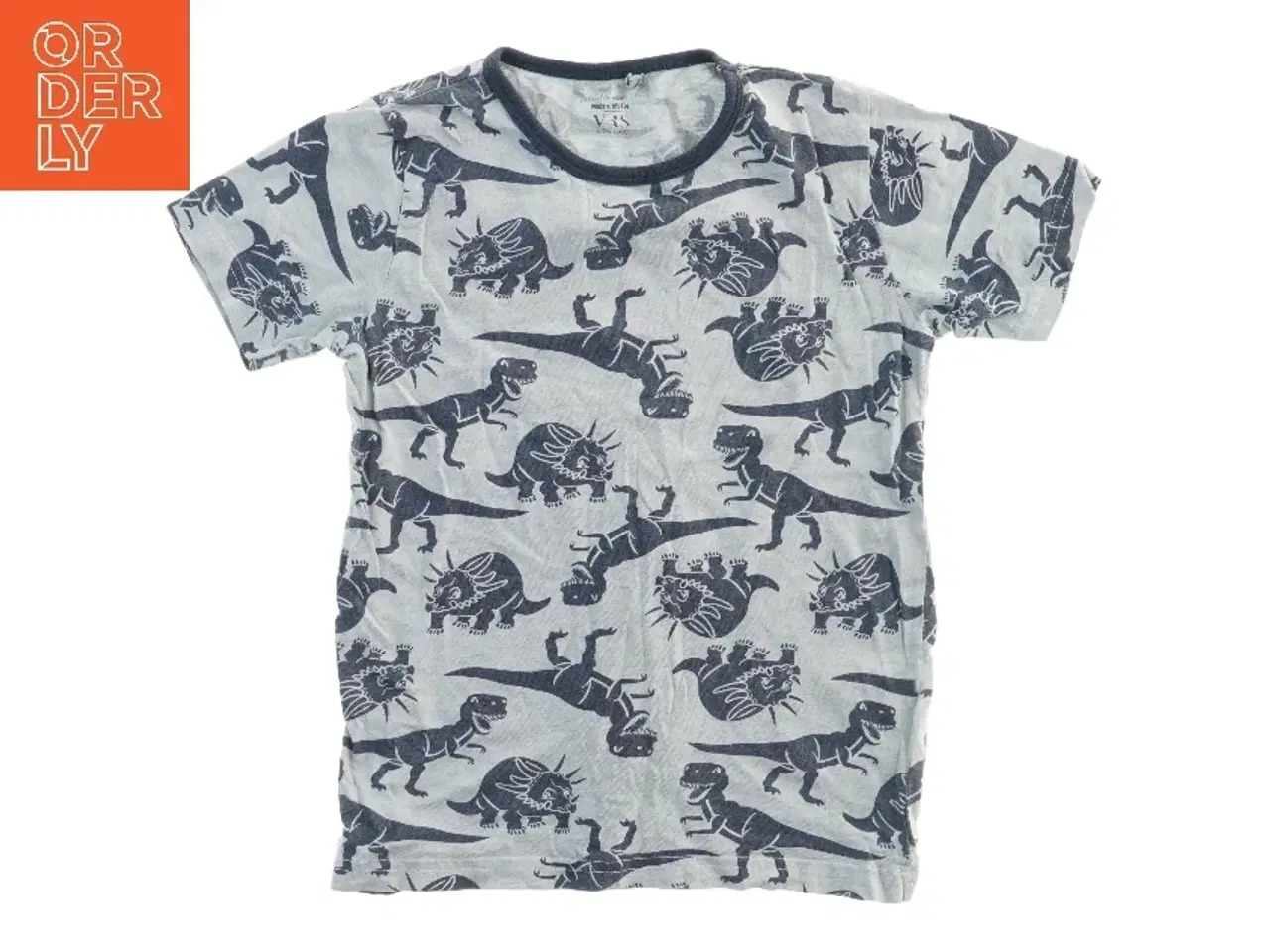 Billede 2 - Børne T-shirt med dinosaurmønster fra VRS (str. 122)