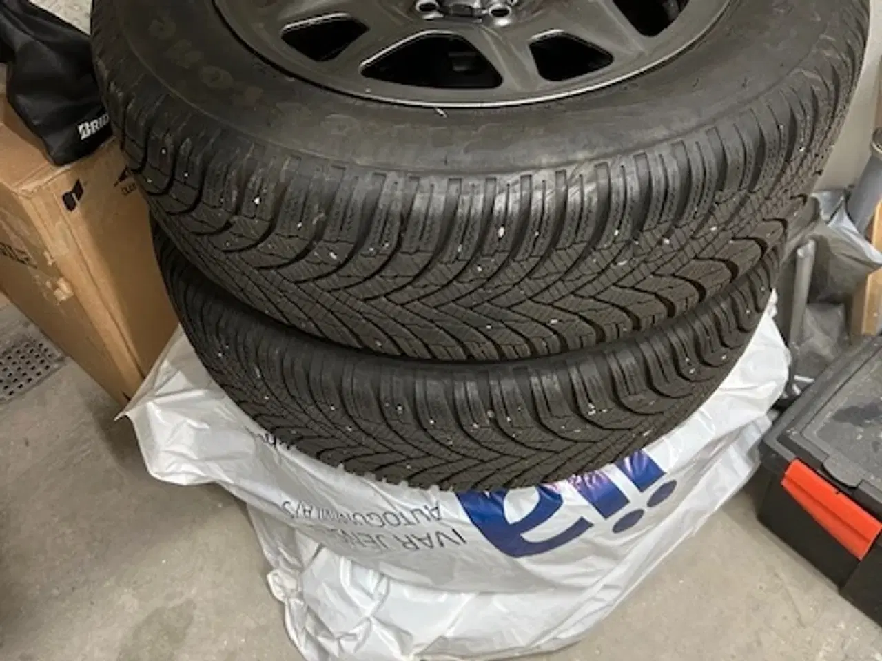 Billede 2 - Hybrid fælge med vinterdæk 185/65R 15 WH4 Fireston