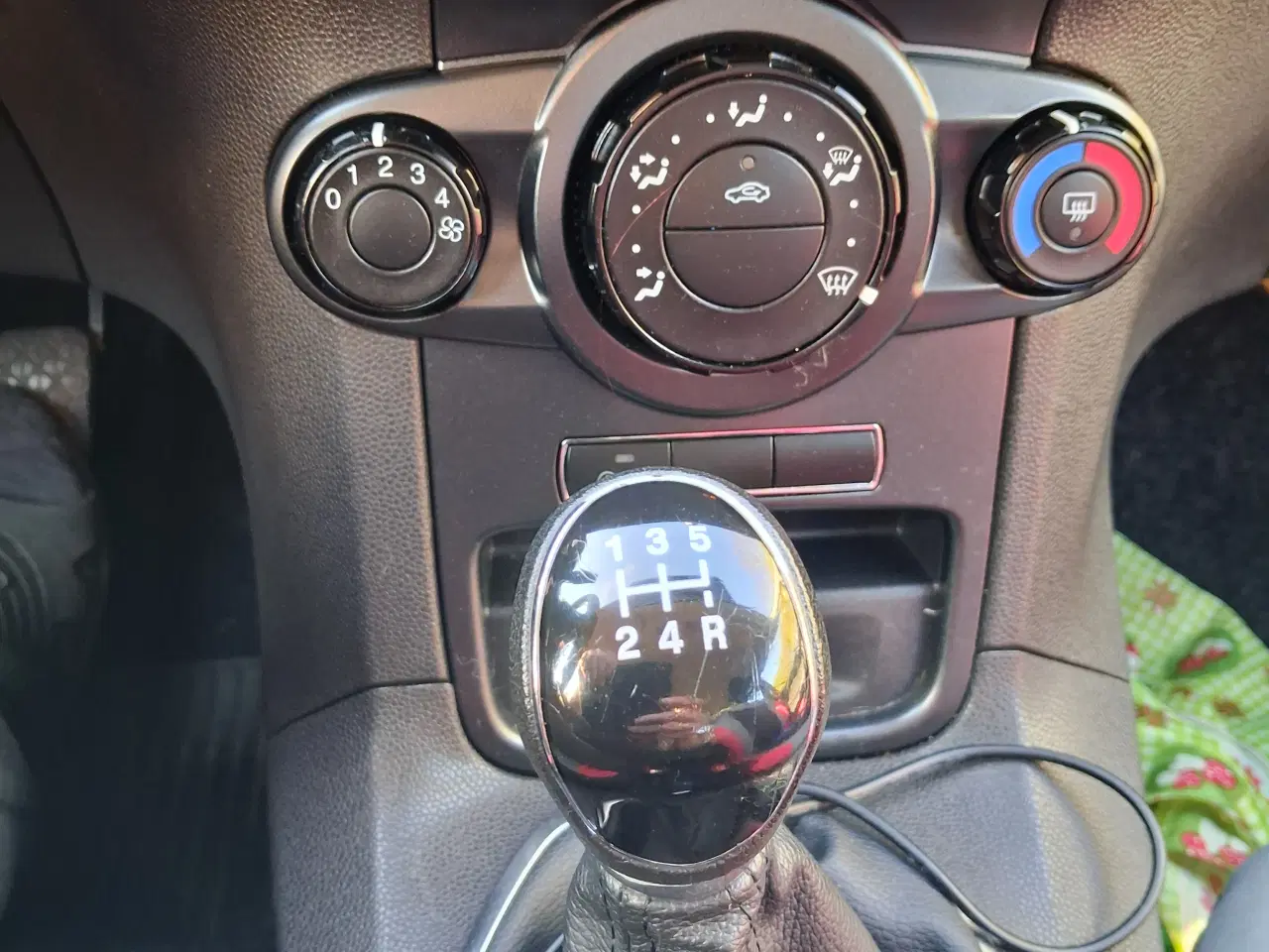 Billede 7 - Ford Fiesta lav kilometertal.