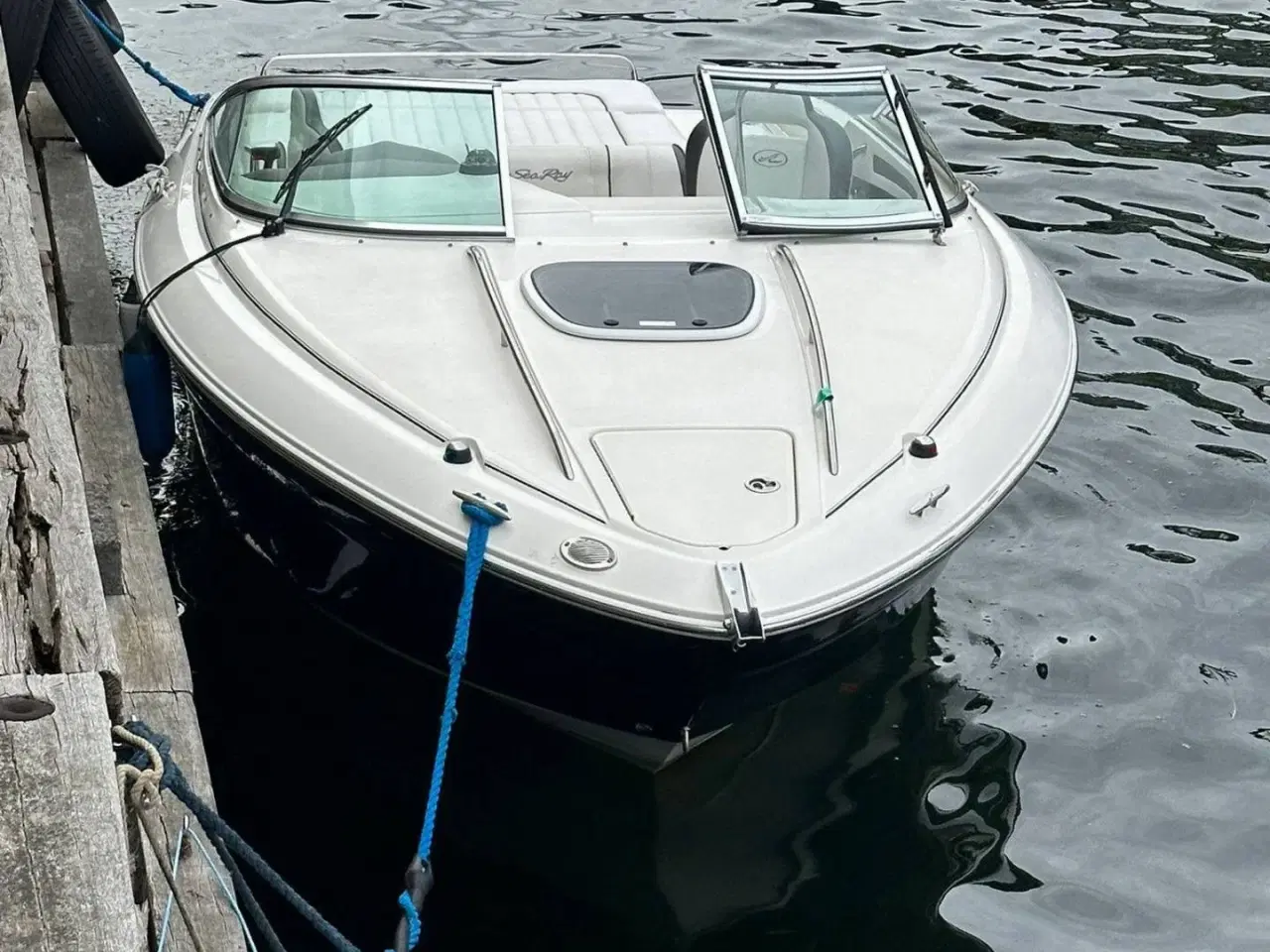 Billede 1 - Searay 220 Sunsport - 4.3L Mercruiser MPI/Udstyr