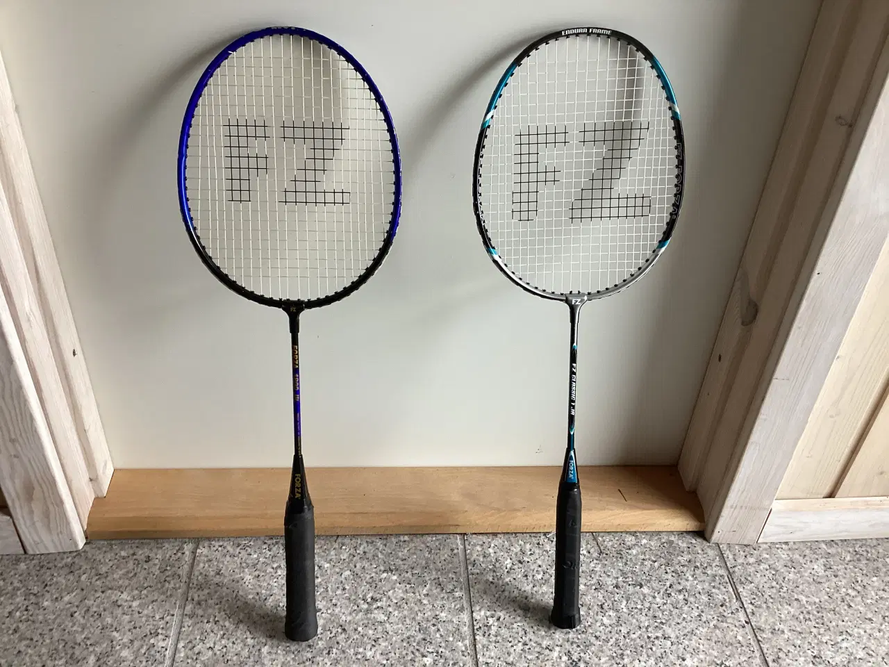 Billede 2 - 2 FORZA  junior badminton ketchere m. Cover