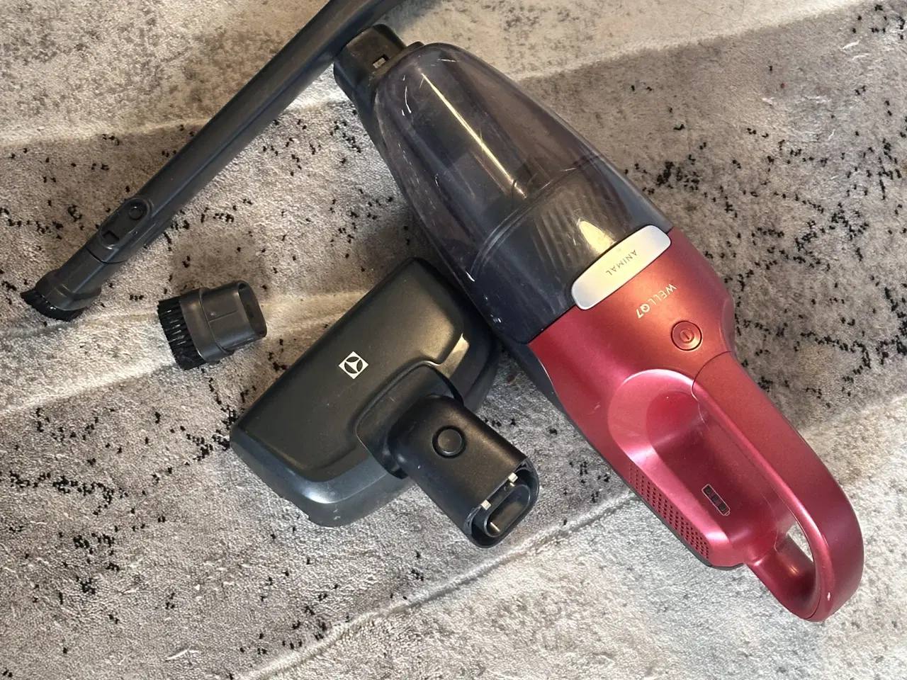 Billede 5 - Electrolux ledningsfri støvsuger 2-i-1 sælges