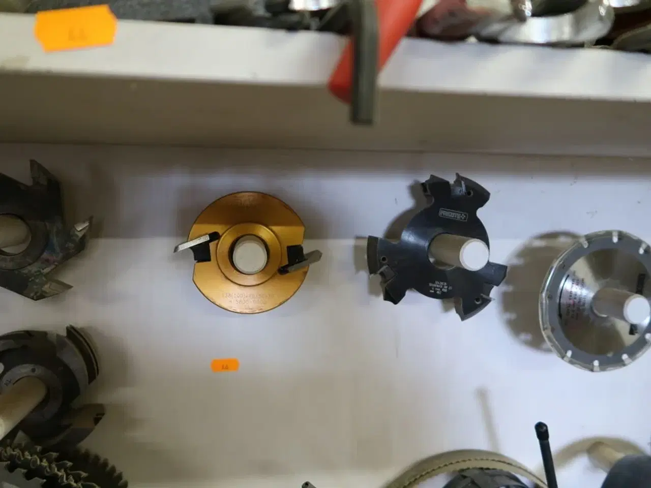 Billede 13 - Div. Skæreklinger, overfræser, værktøj m.m.