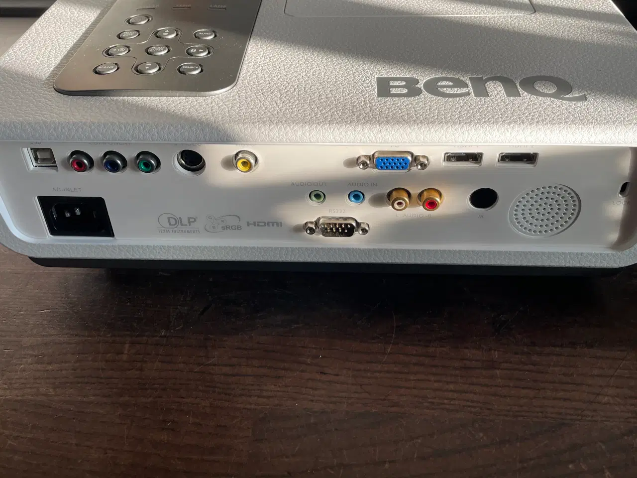 Billede 4 - BENQ W1000 projektor inkl. nyt fritstående lærred