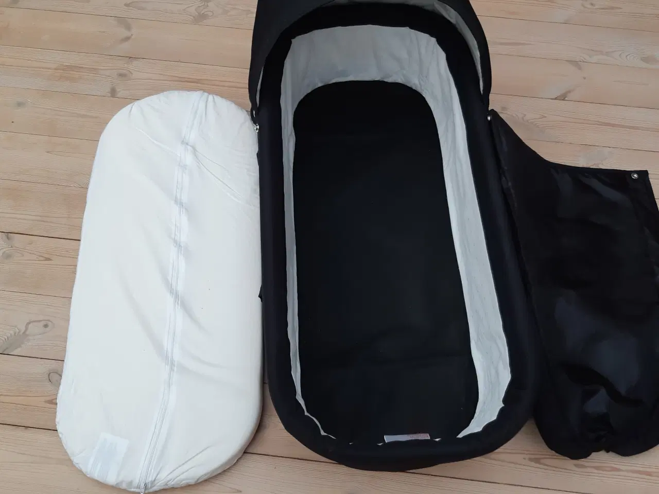 Billede 3 - TRILLE lift - med lækker madras - FLOT STAND