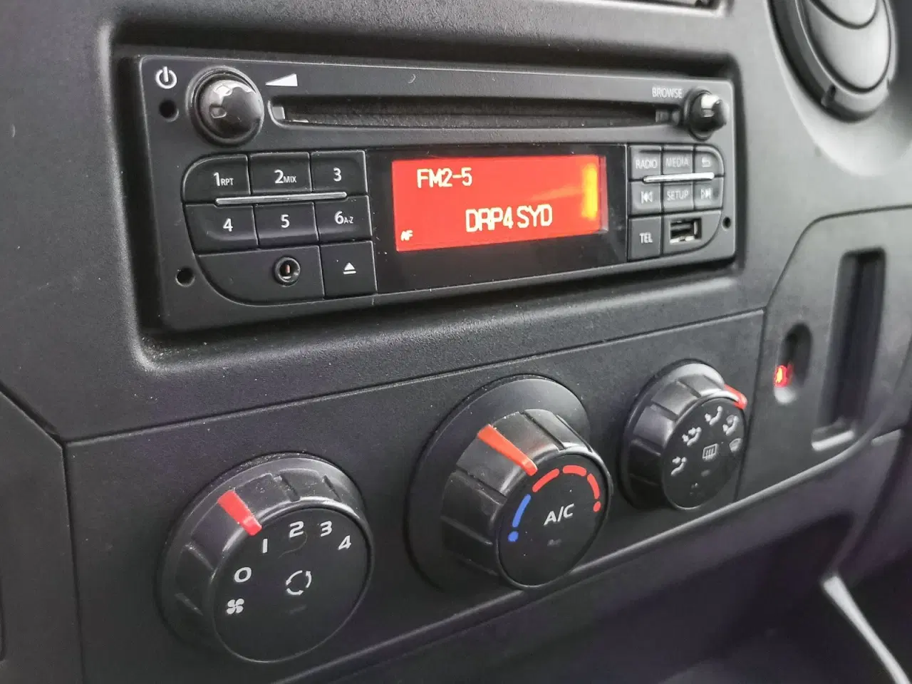 Billede 11 - Renault Master III T35 2,3 dCi 170 Hestetransport
