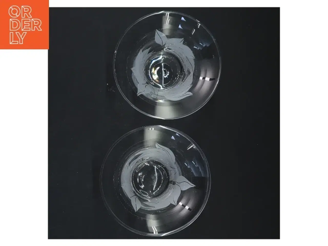 Billede 2 - Glas vaser med bladmotiv (str. 11x6 cm)