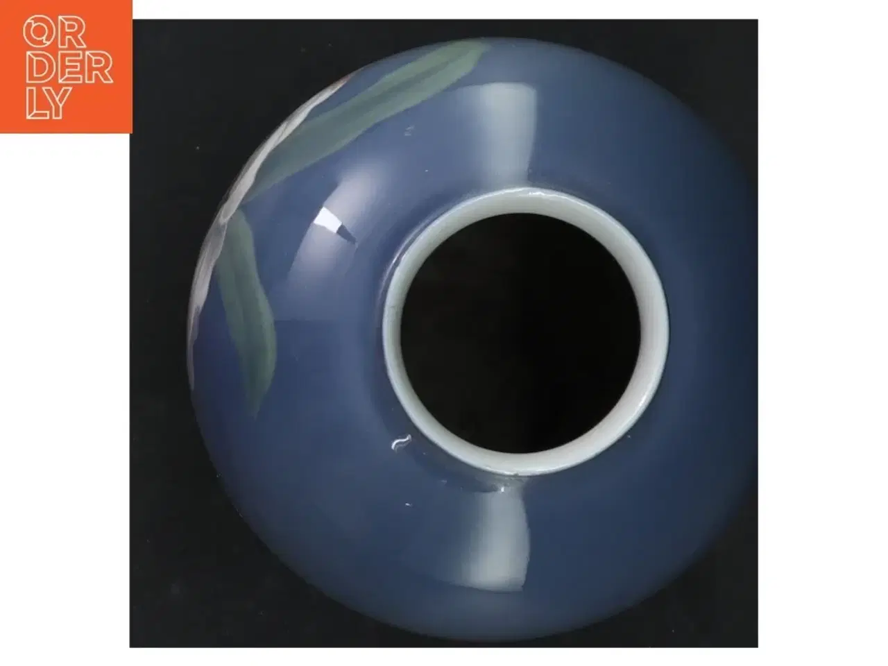 Billede 2 - Royal Copenhagen Orkide Vase fra Royal Copenhagen (str. H 17 cm)