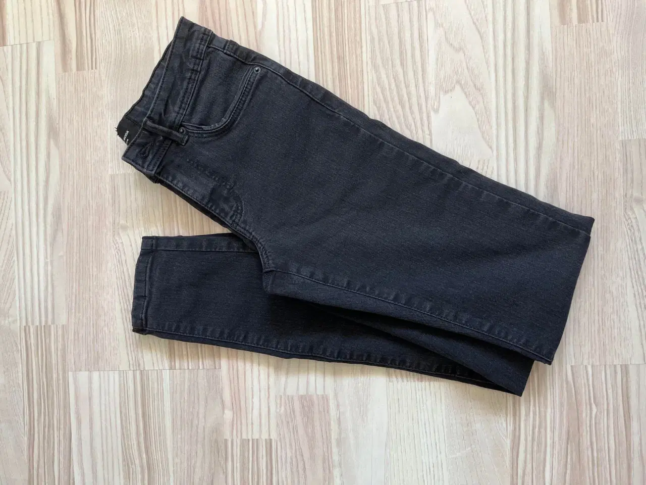 Billede 1 - Sorte jeans