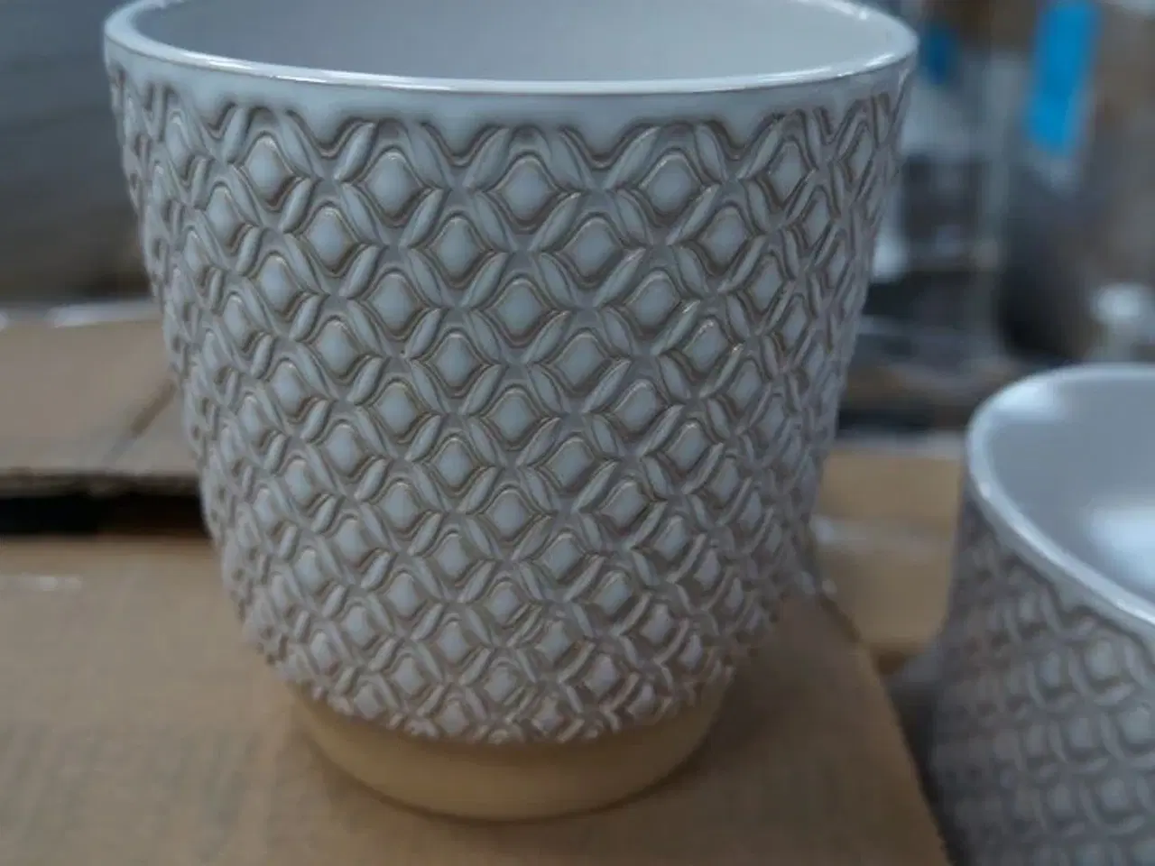Billede 2 - Palle med diverse potter