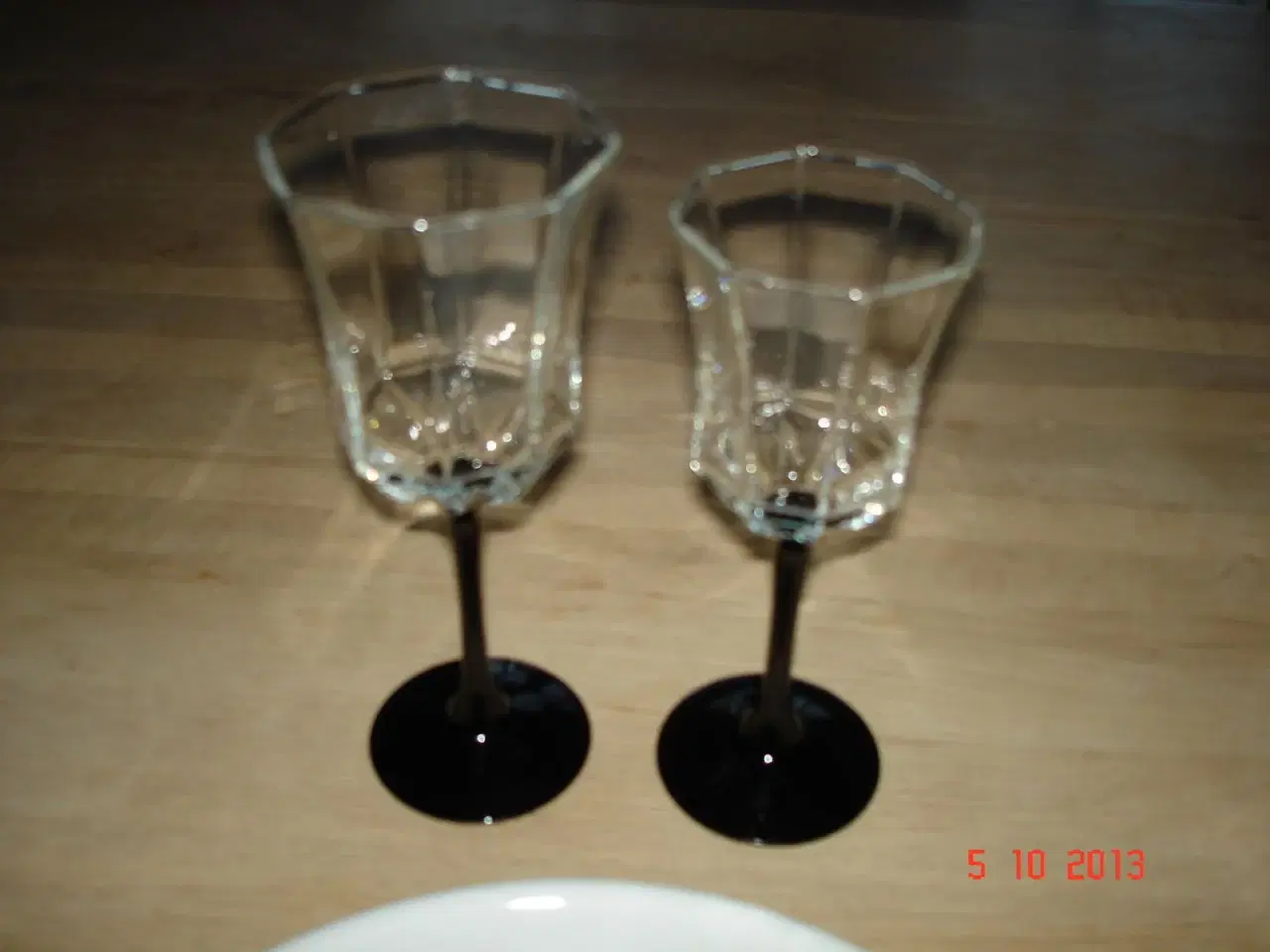 Billede 1 - flotte glas 11 hvidvin og11 rødvin