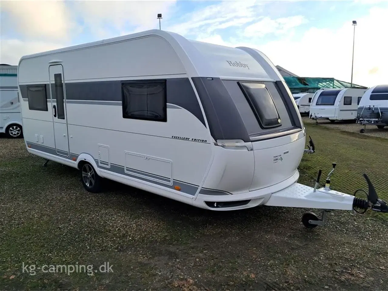 Billede 1 - 2025 - Hobby Excellent Edition 540 UL   Velindrettet vogn - enkeltsenge med sengeudvidelse - Kan opvejes til 1800 kg.