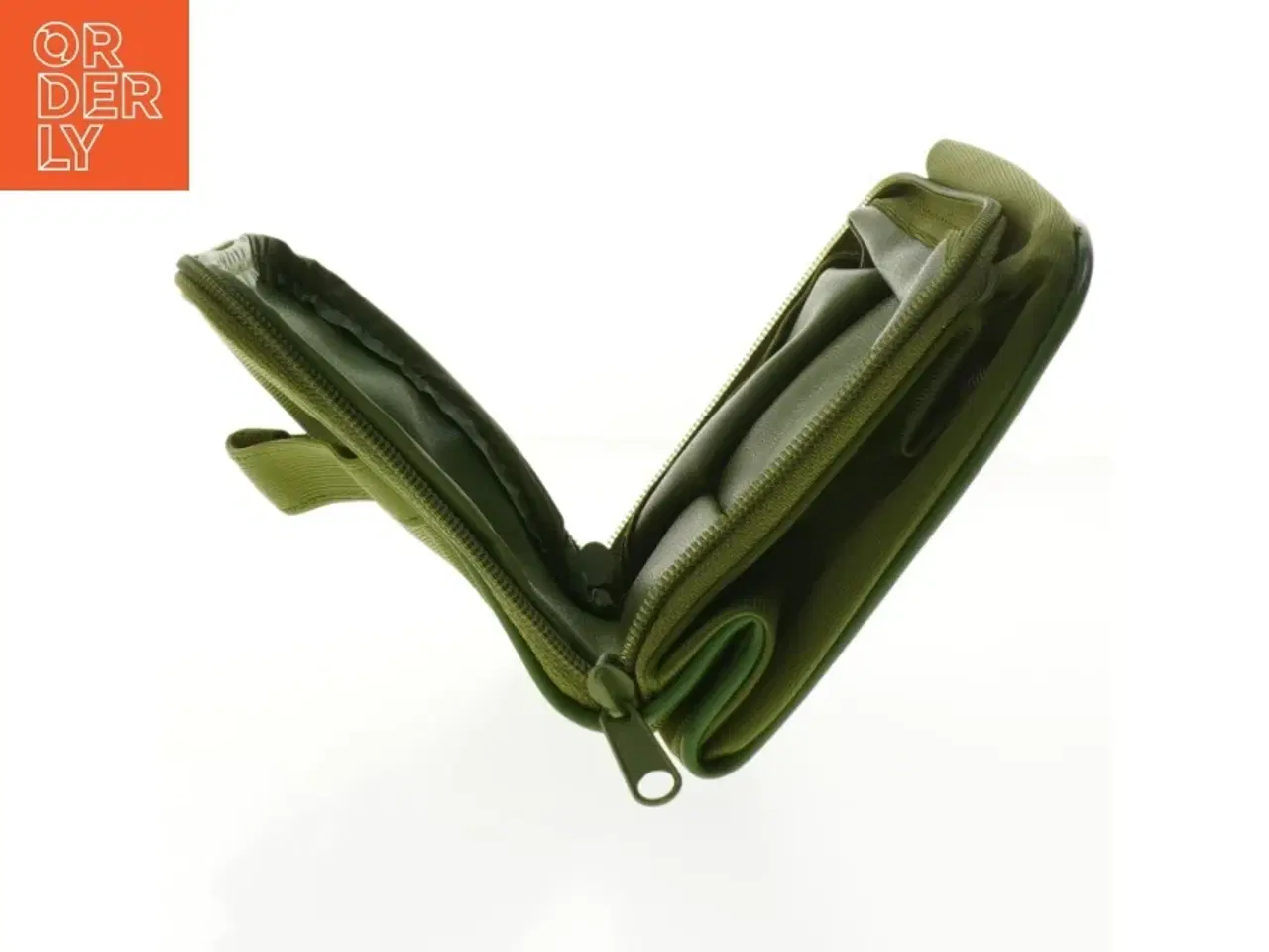 Billede 3 - Grøn toilet taske (str. 19x15 cm)