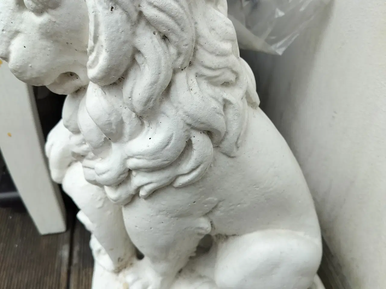 Billede 1 - 🌸🌷🌷🥰 super sød løve figur til haven Frostsikre