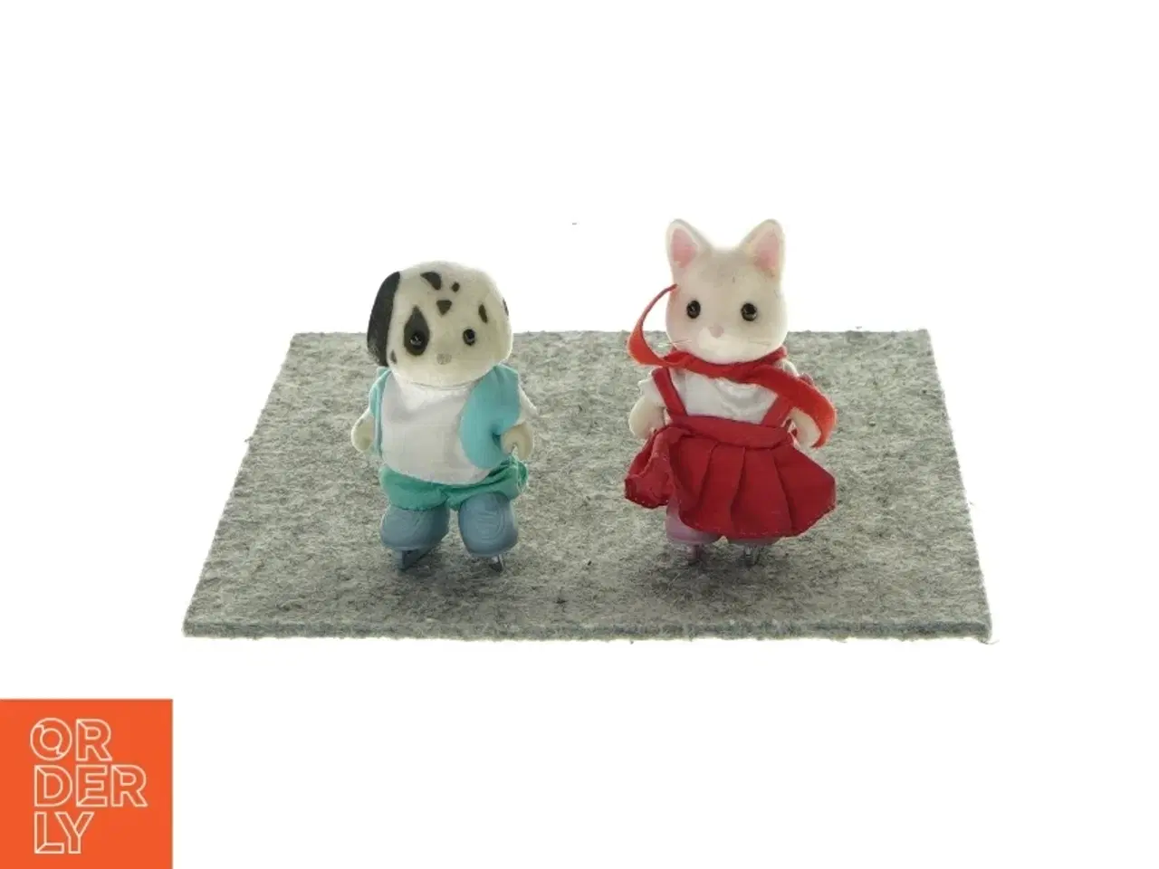 Billede 1 - Sylvanian Families To skøjtebørn  (str. 8 cm)