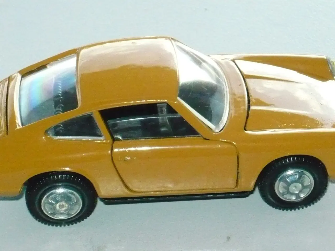 Billede 3 - "KIRK" PORSCHE 911 S GUL ELLER RØD PR. STK!