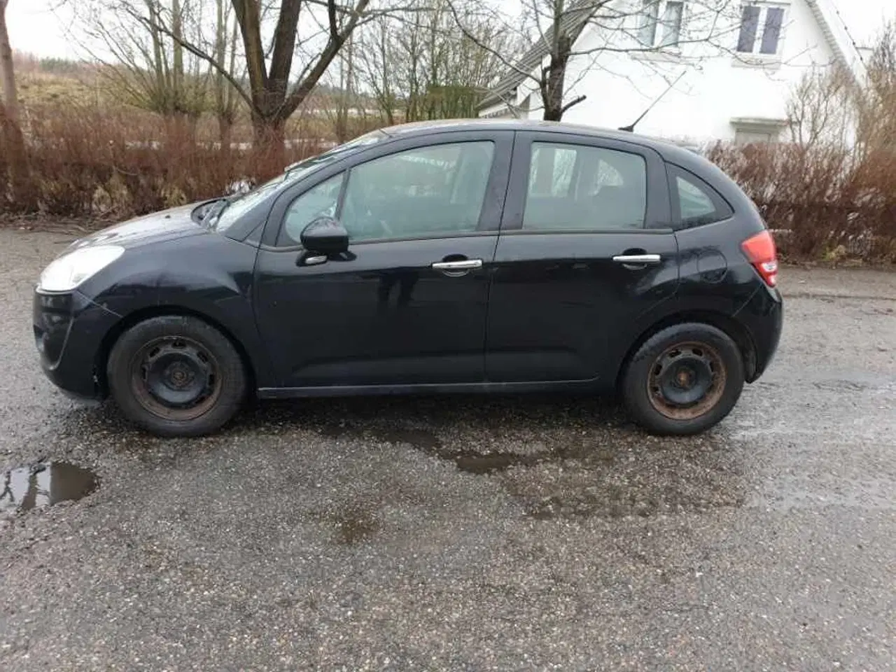 Billede 5 - Ny syn Citroën C3 2013 Årligt afgift kun 920 kr.