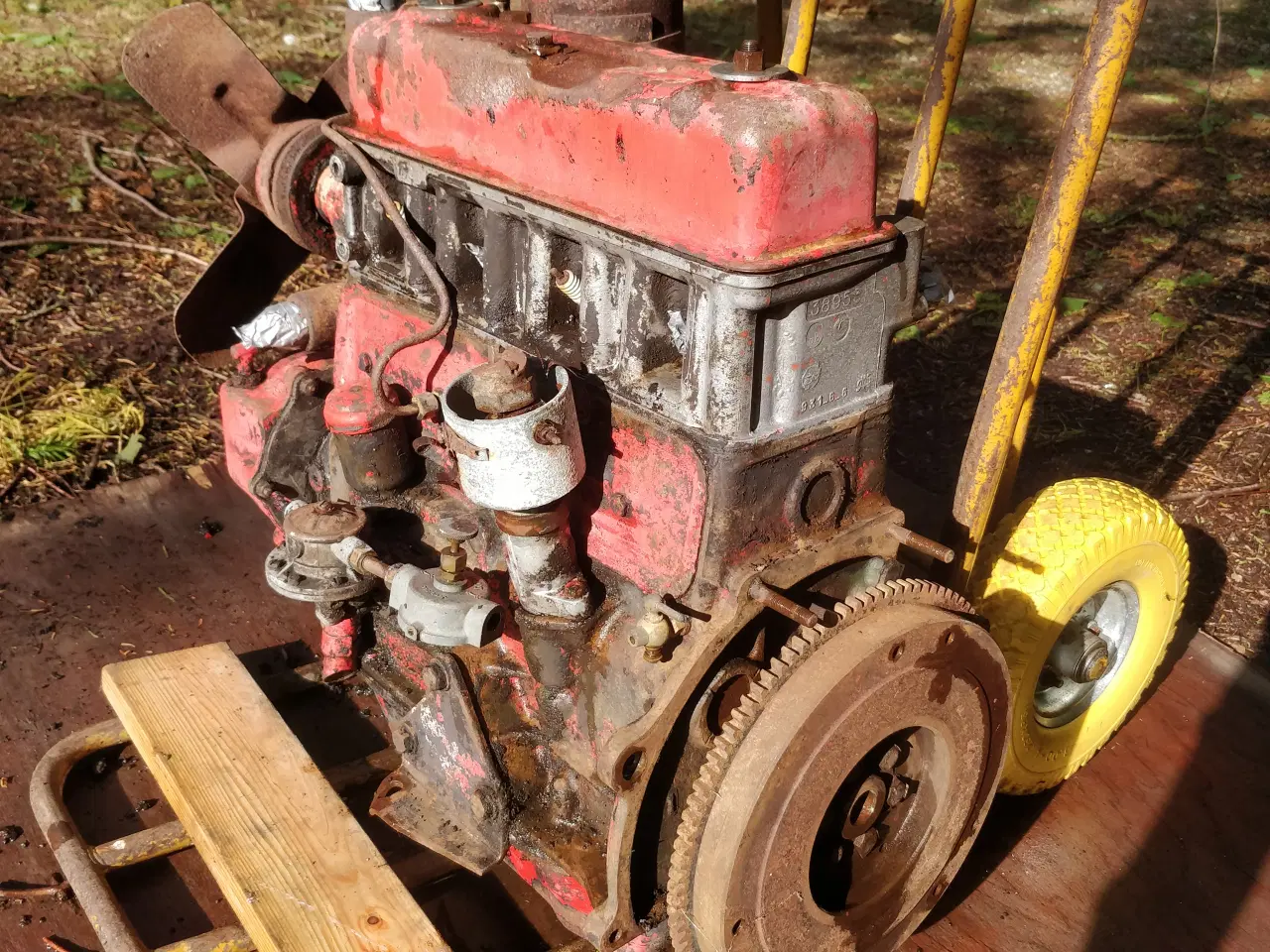 Billede 4 - Traktor motor til Massey Harris Pony 4 cylinder . 