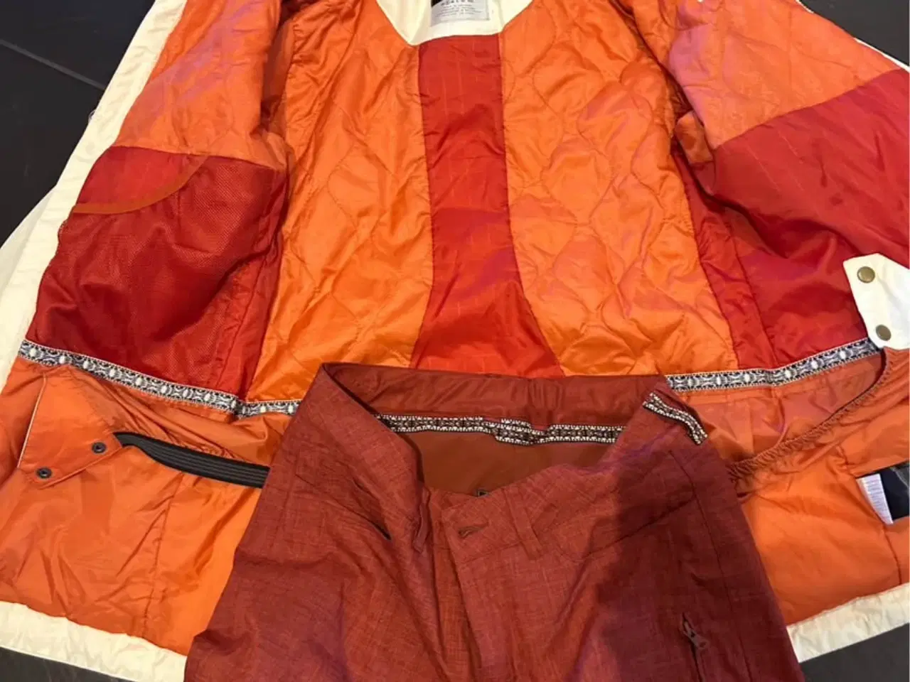 Billede 4 - Burton skisæt til pige/dame