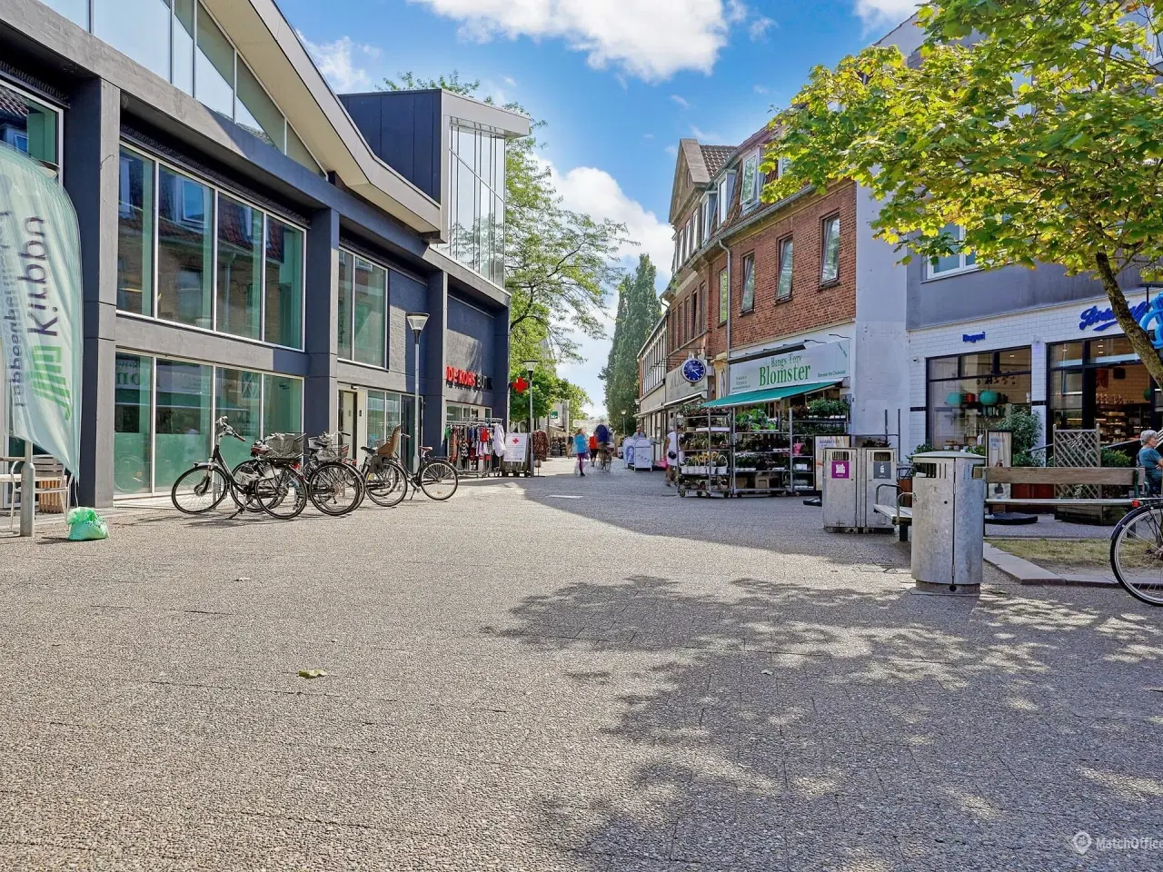 Billede 1 - Centralt placeret butik i moderne ejendom i hjertet af Herlev.