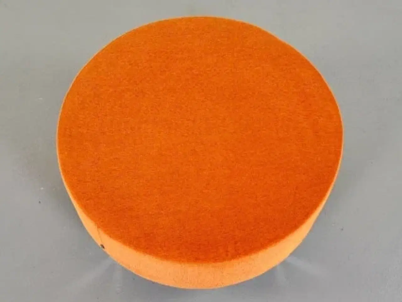 Billede 3 - Puf fra johanson design i orange