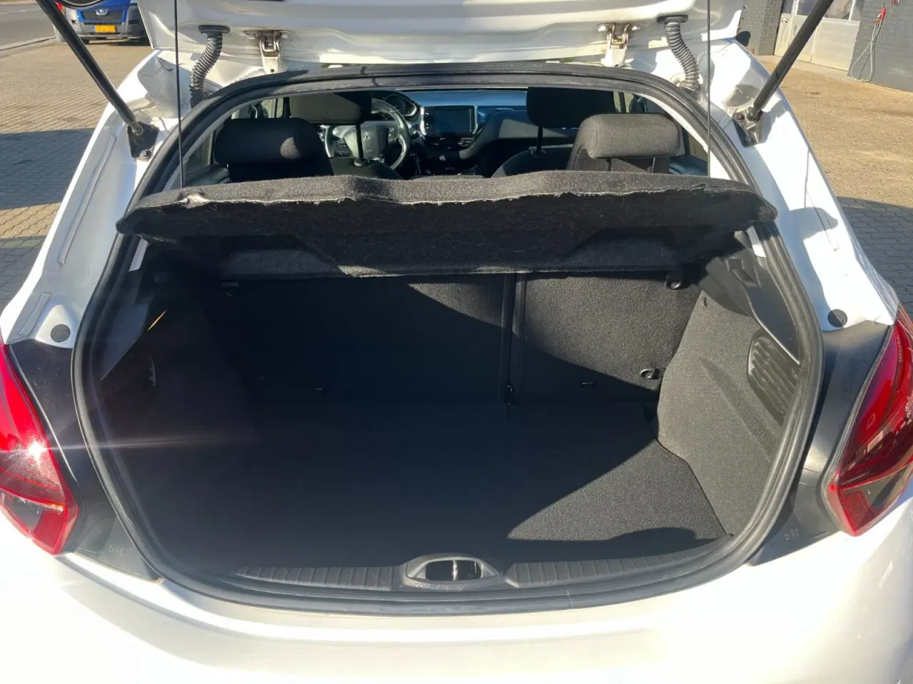 Billede 14 - Peugeot 208 1,6 BlueHDi 100 Desire Sky