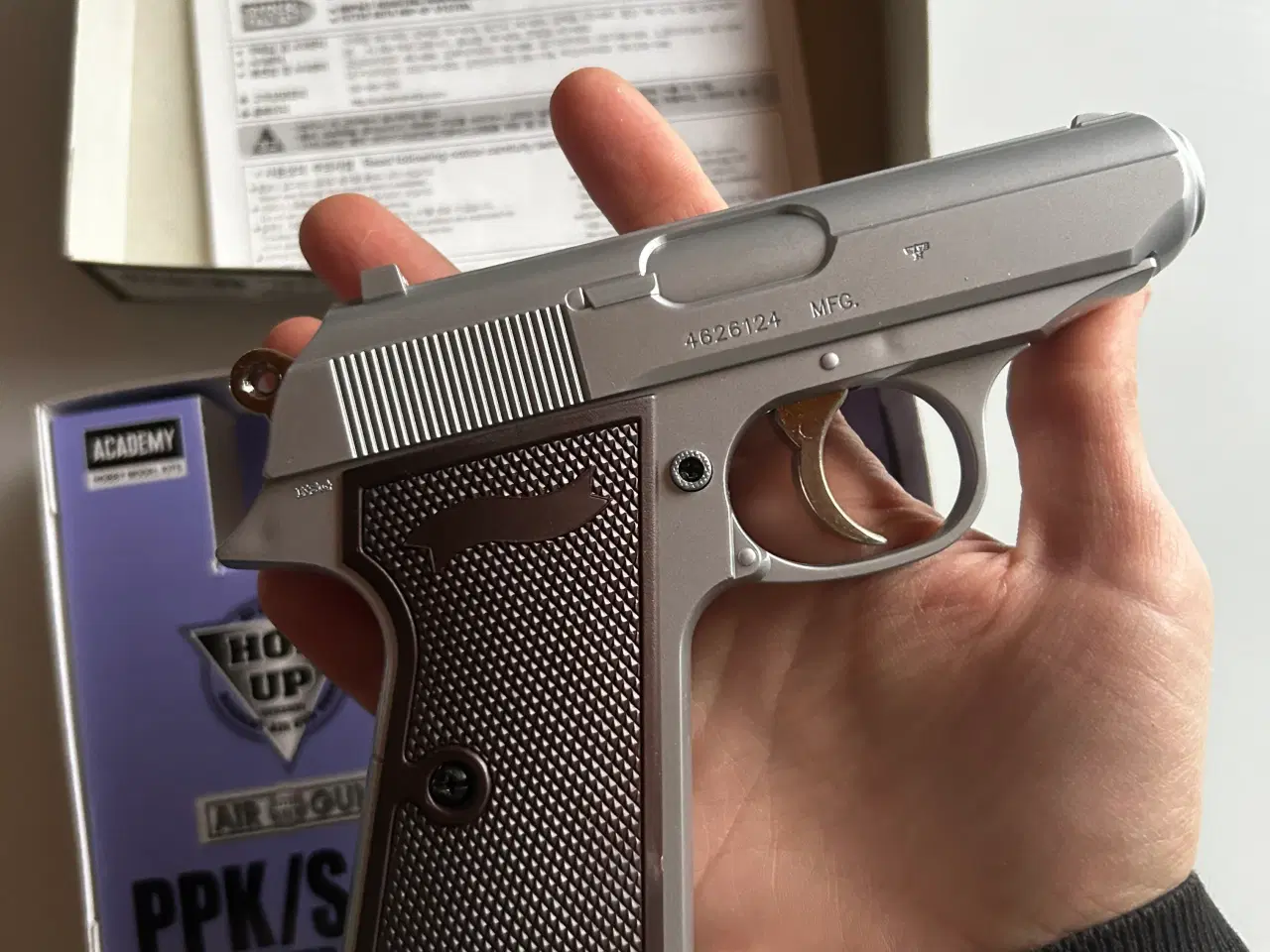 Billede 6 - legetøjspistol.