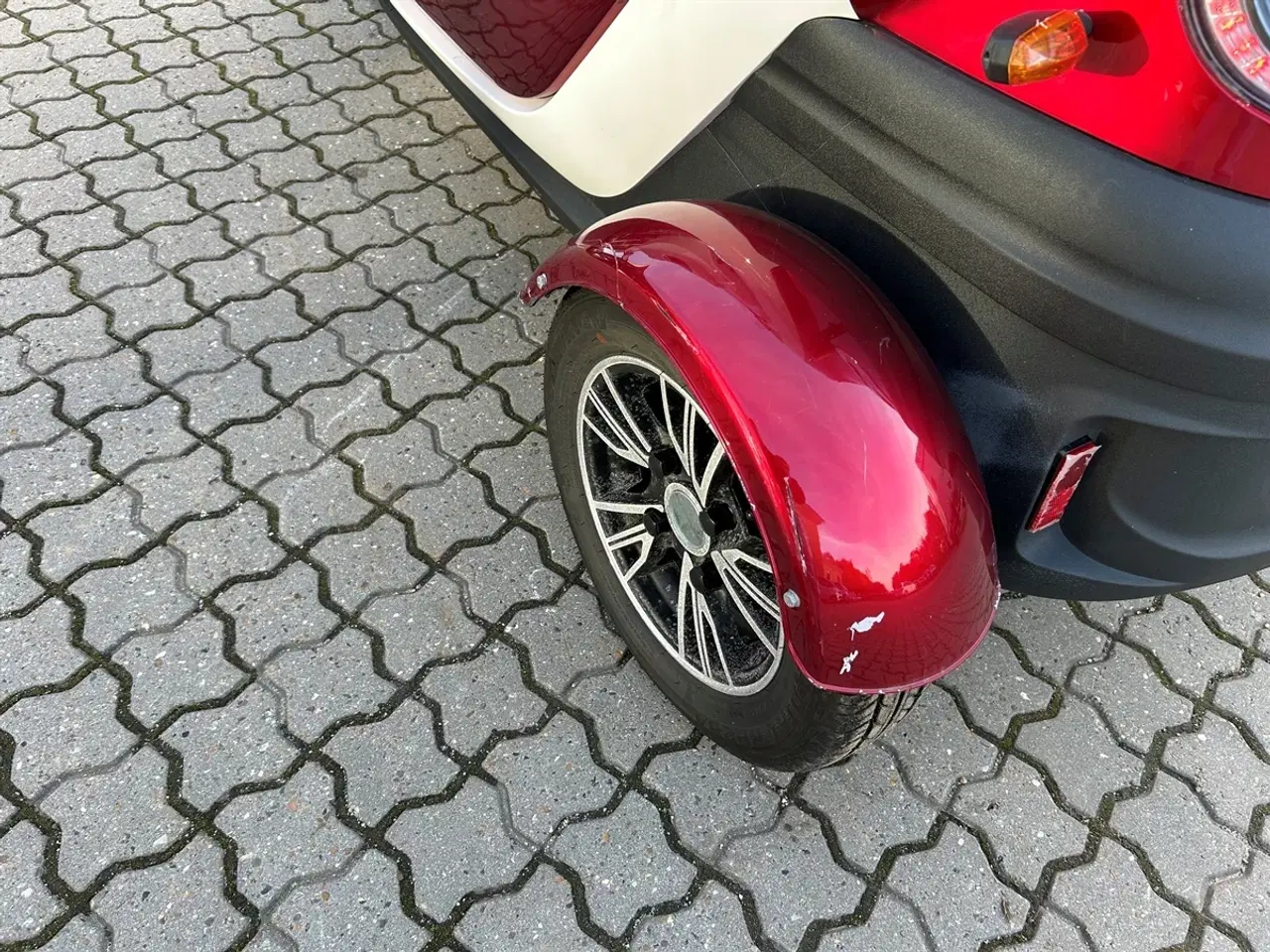 Billede 4 - Urban rød/hvid - 2 års garanti