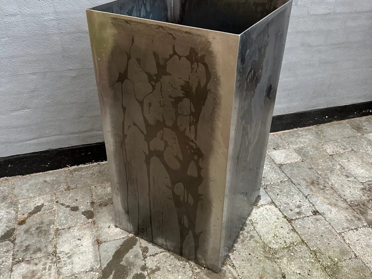 Billede 2 - Plantekasse/ krukke