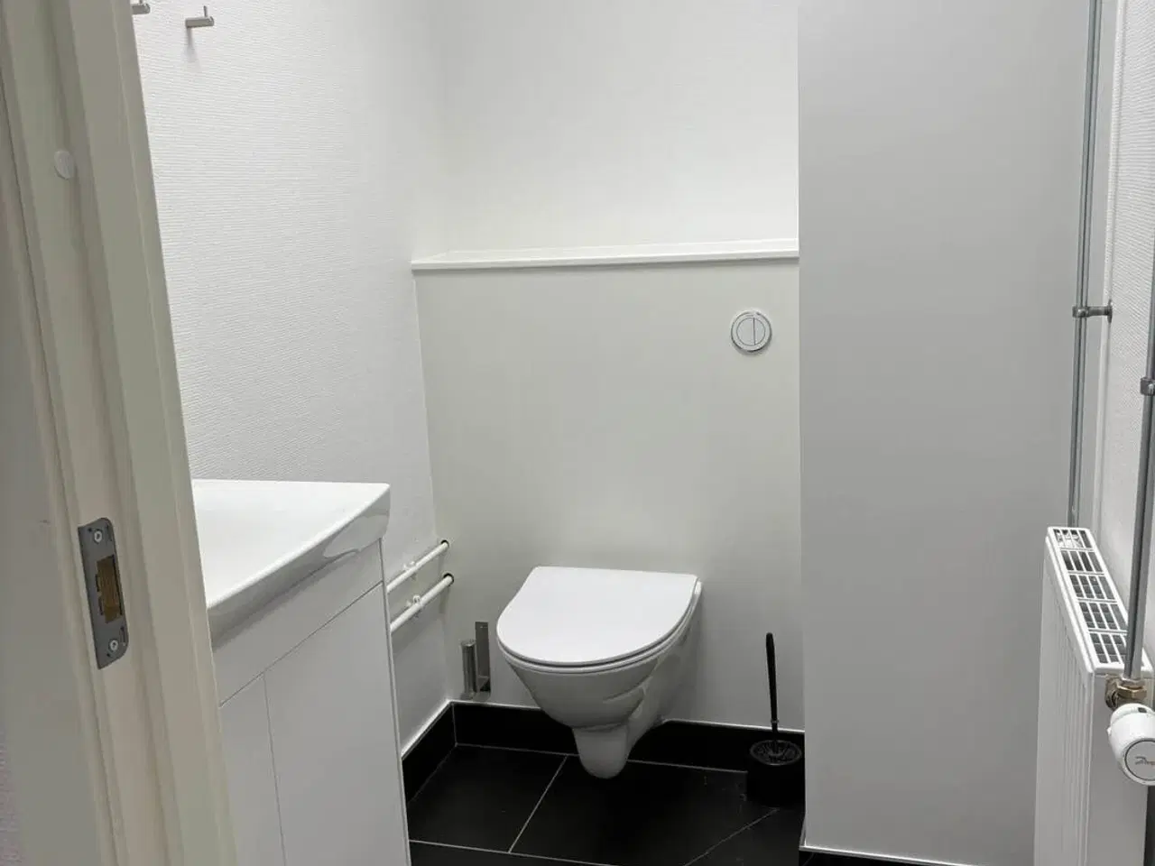 Billede 7 - Nyrenoveret kontor og lager/showroom – indflytningsklar