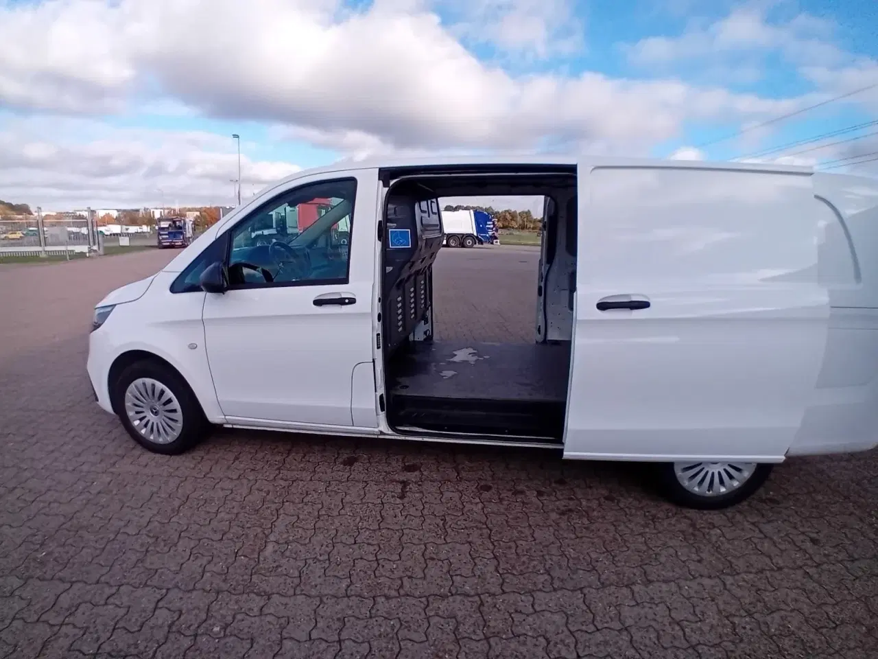 Billede 5 - Mercedes Vito 114 2,0 CDi A3 Kassevogn PRO RWD