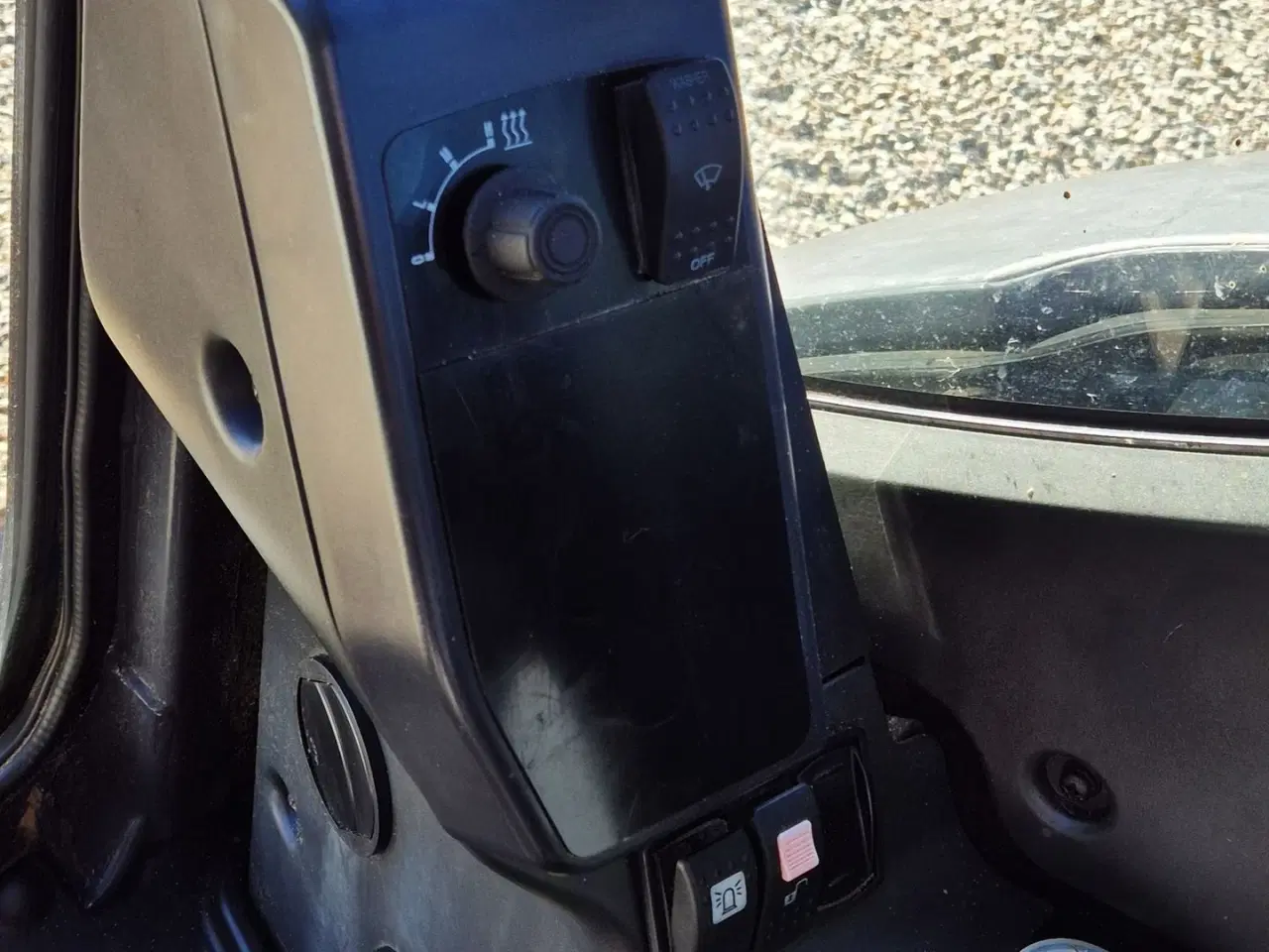 Billede 17 - Hitachi ZX22U-2 CLR / Powertilt / 2500 kg maskine / 4 skovle + rive