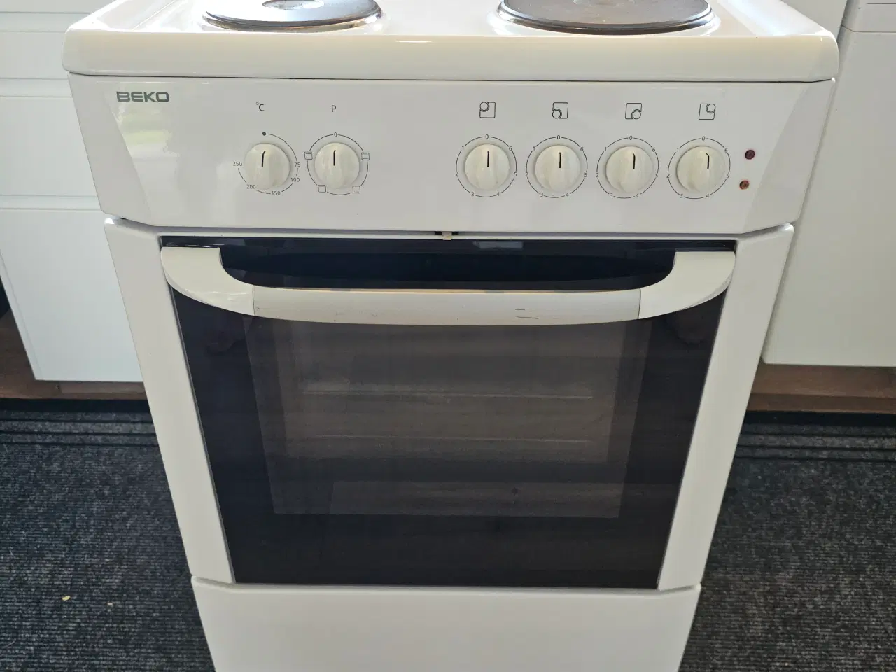 Billede 3 - BEKO CS 86000 Komfur – Som nyt