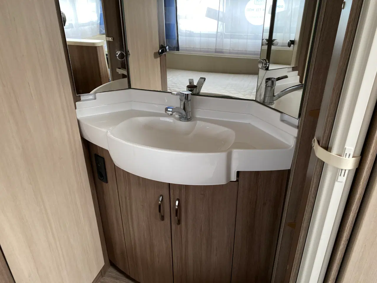 Billede 11 - Hobby 540 KMFE 3 KØJER.