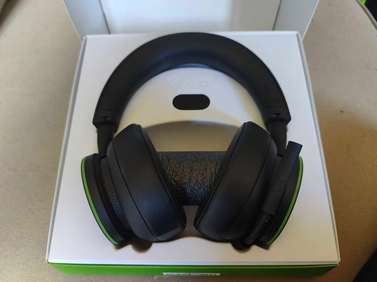 Billede 7 - Xbox Series X med tilbehør og spil.