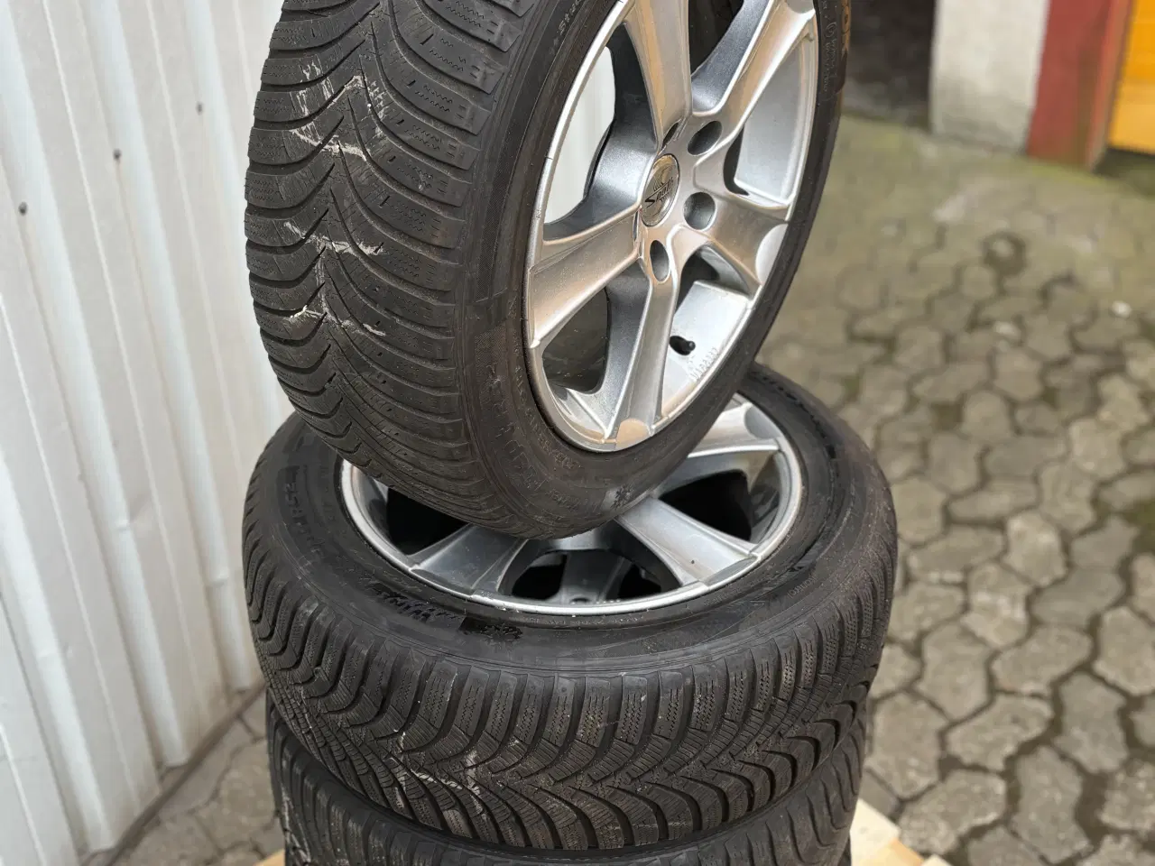 Billede 13 - 16” alufælge på vinterdæk ET47 fra Audi A3