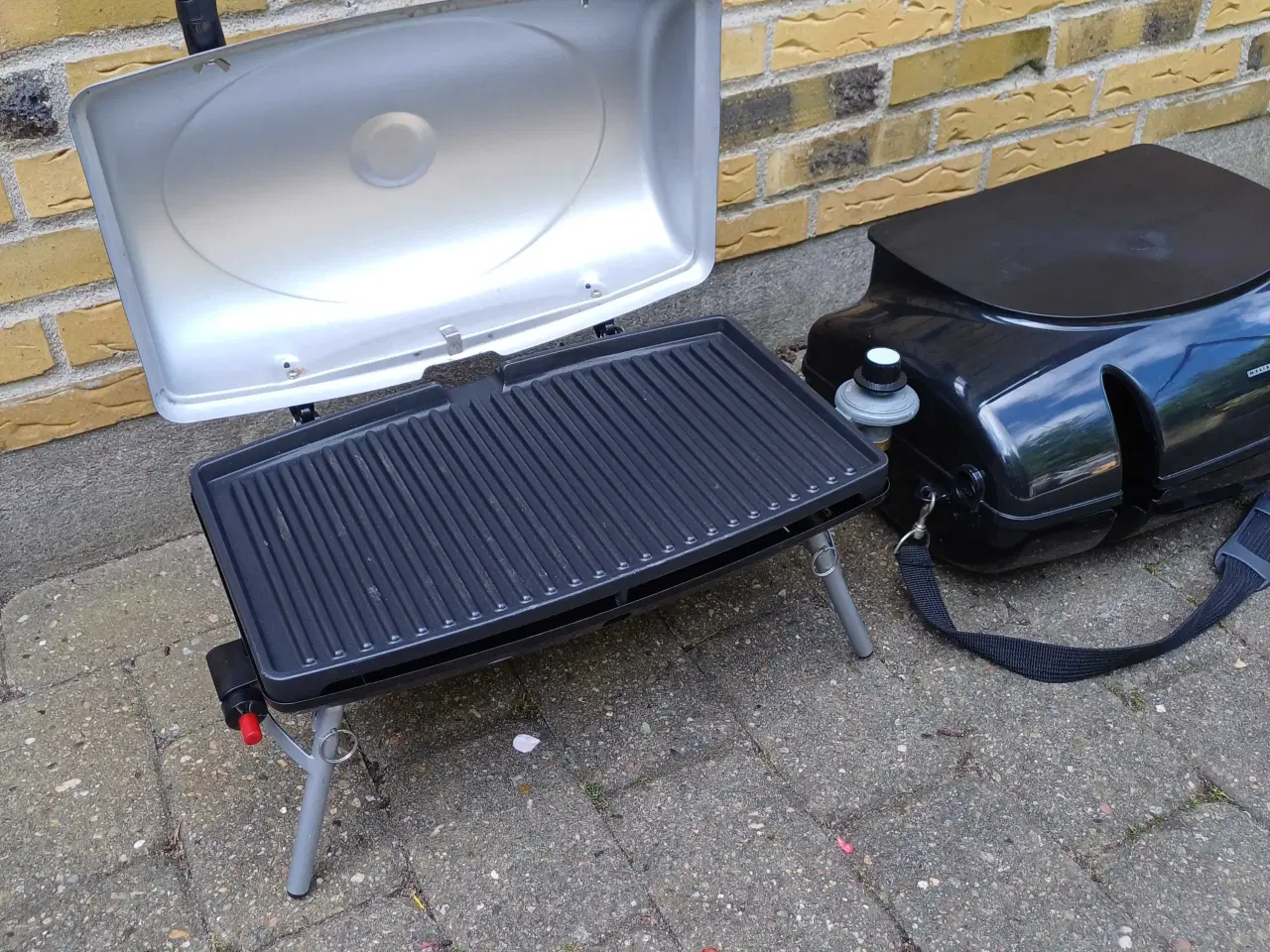Billede 1 - Lille gasgrill til gasdåser