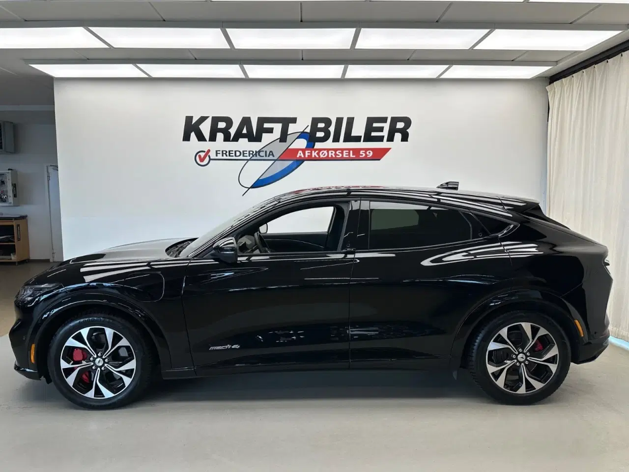 Billede 2 - Ford Mustang Mach-E 70 Premium Standard Range AWD