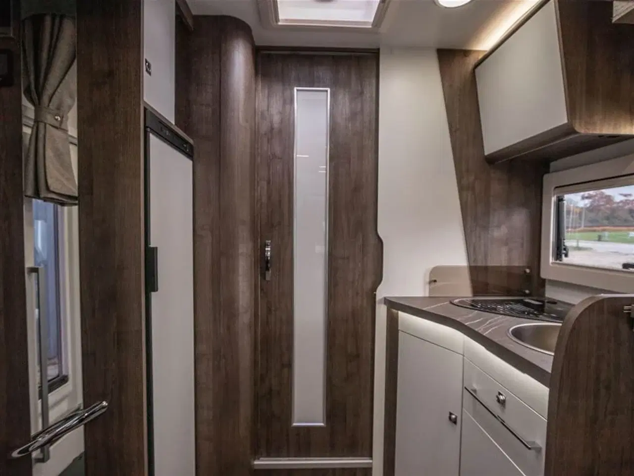 Billede 24 - 2026 - Benimar Tessoro 468