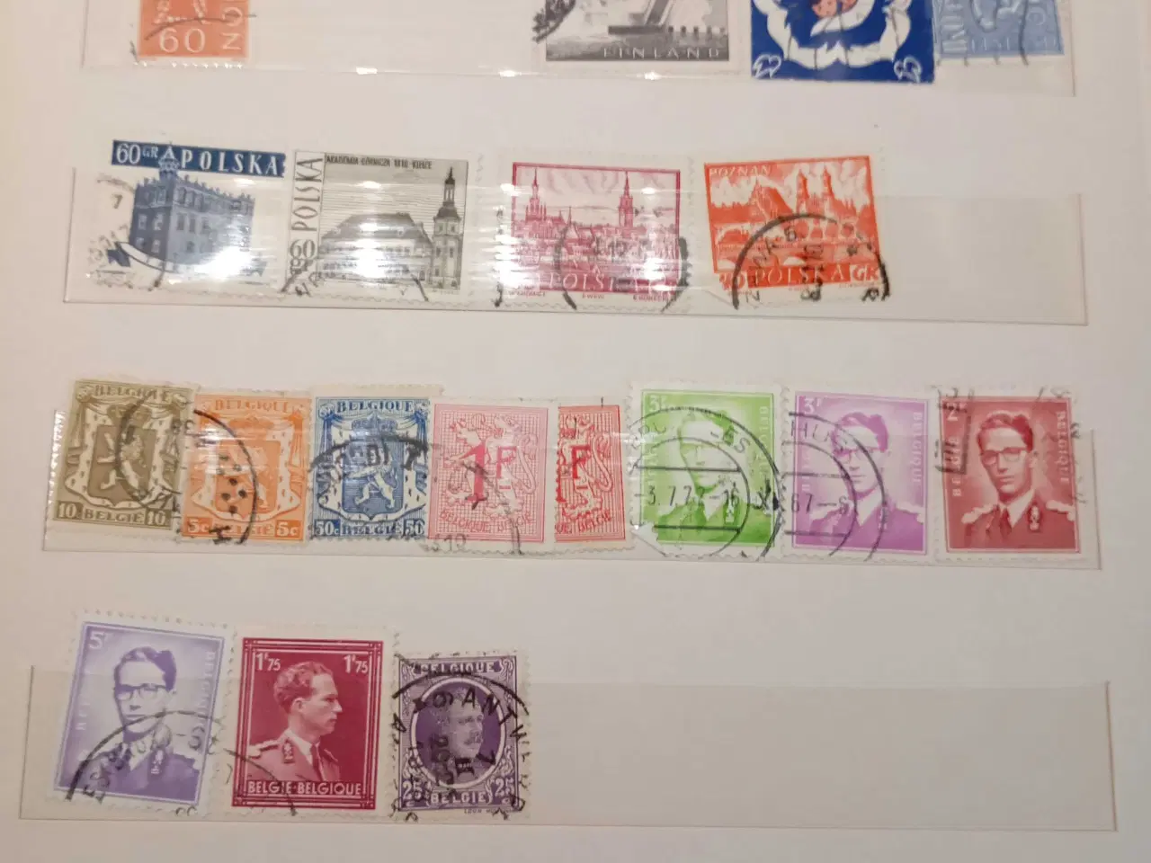 Billede 12 - Lille Stamp album m/udenlandske