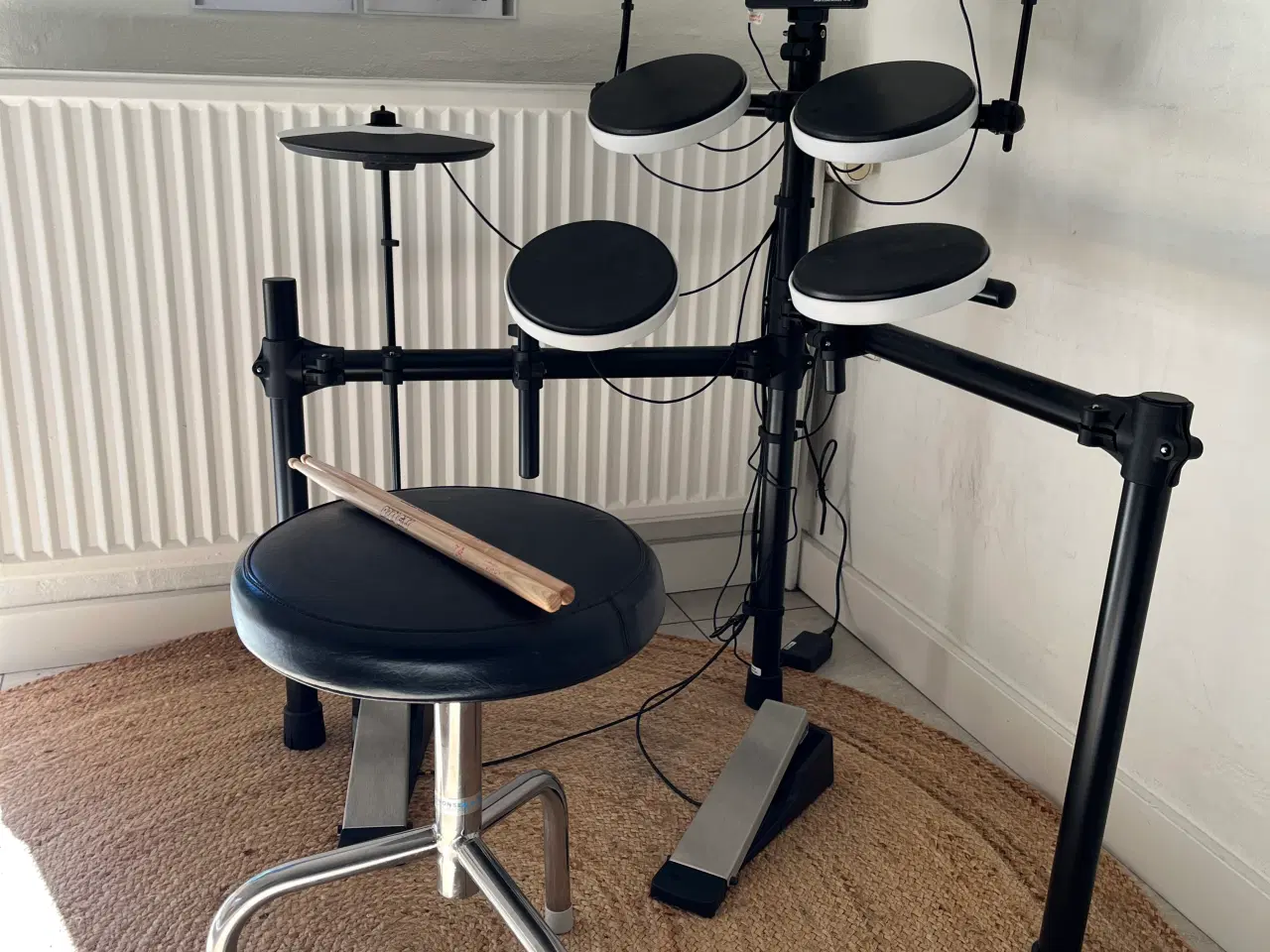 Billede 2 - Roland TD-02K V-drums El-trommesæt