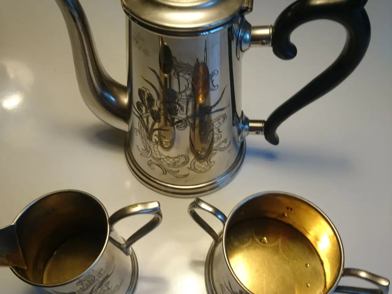 Billede 2 - Kaffekande,sukkerskål og fødekande