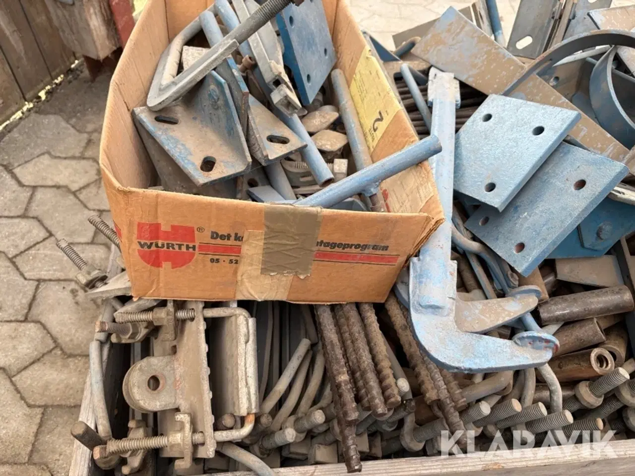 Billede 8 - Assorteret jern og træskafter - 2 paller