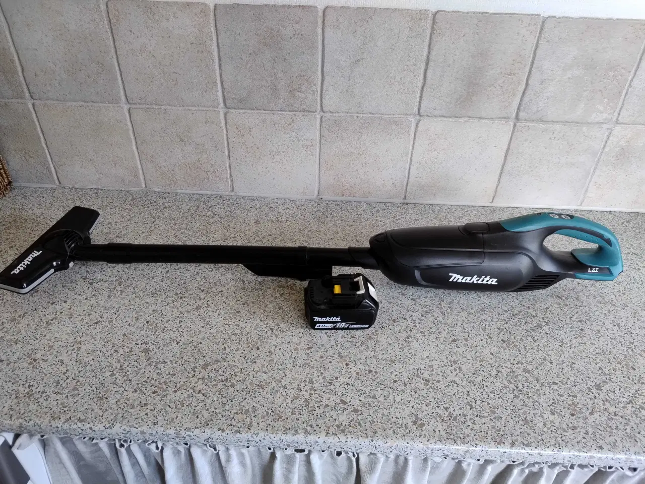 Billede 3 - Makita Håndstøvsuger 